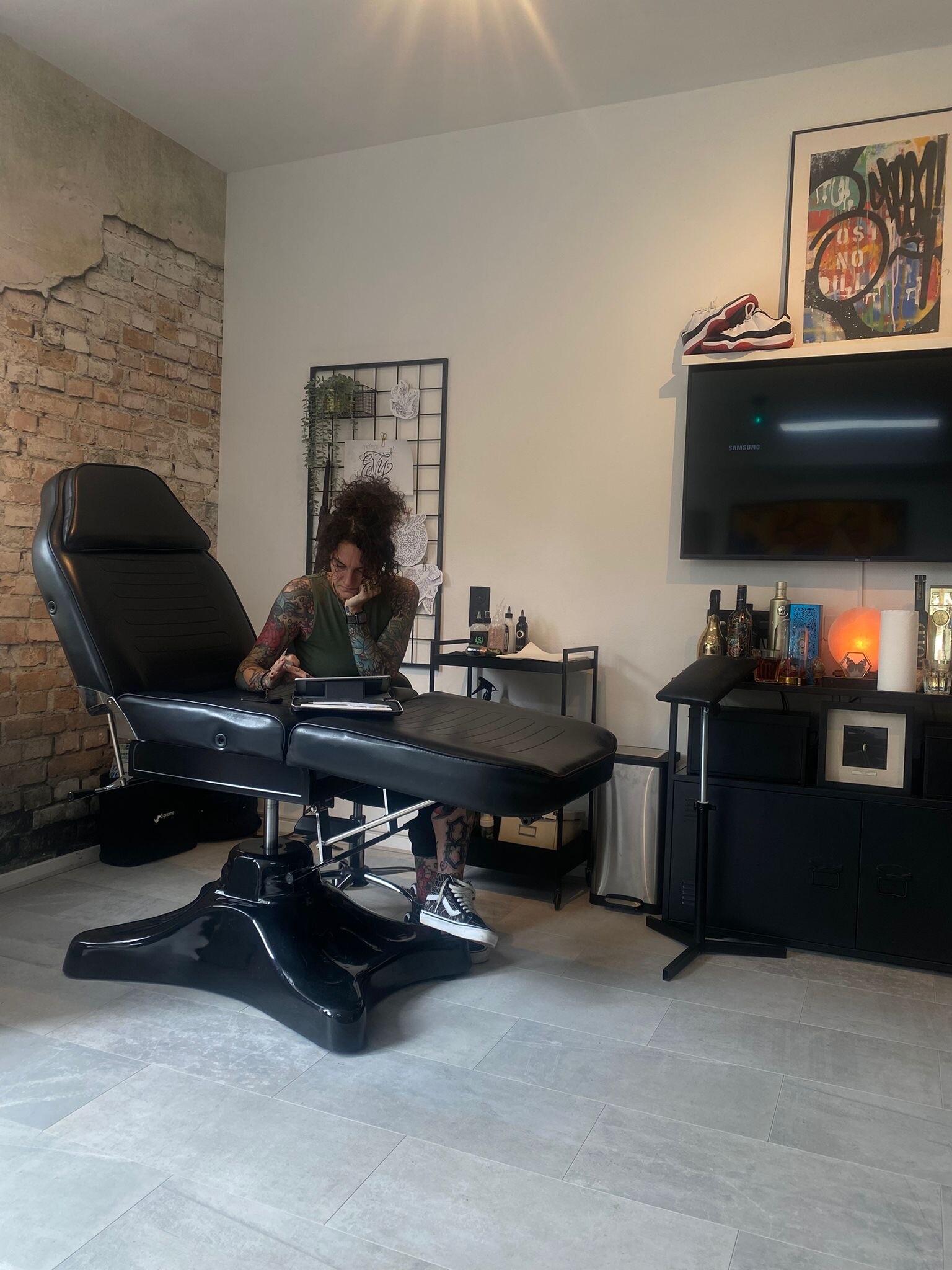 D6783d7d db4e 42d1 89dd e213683c7e39