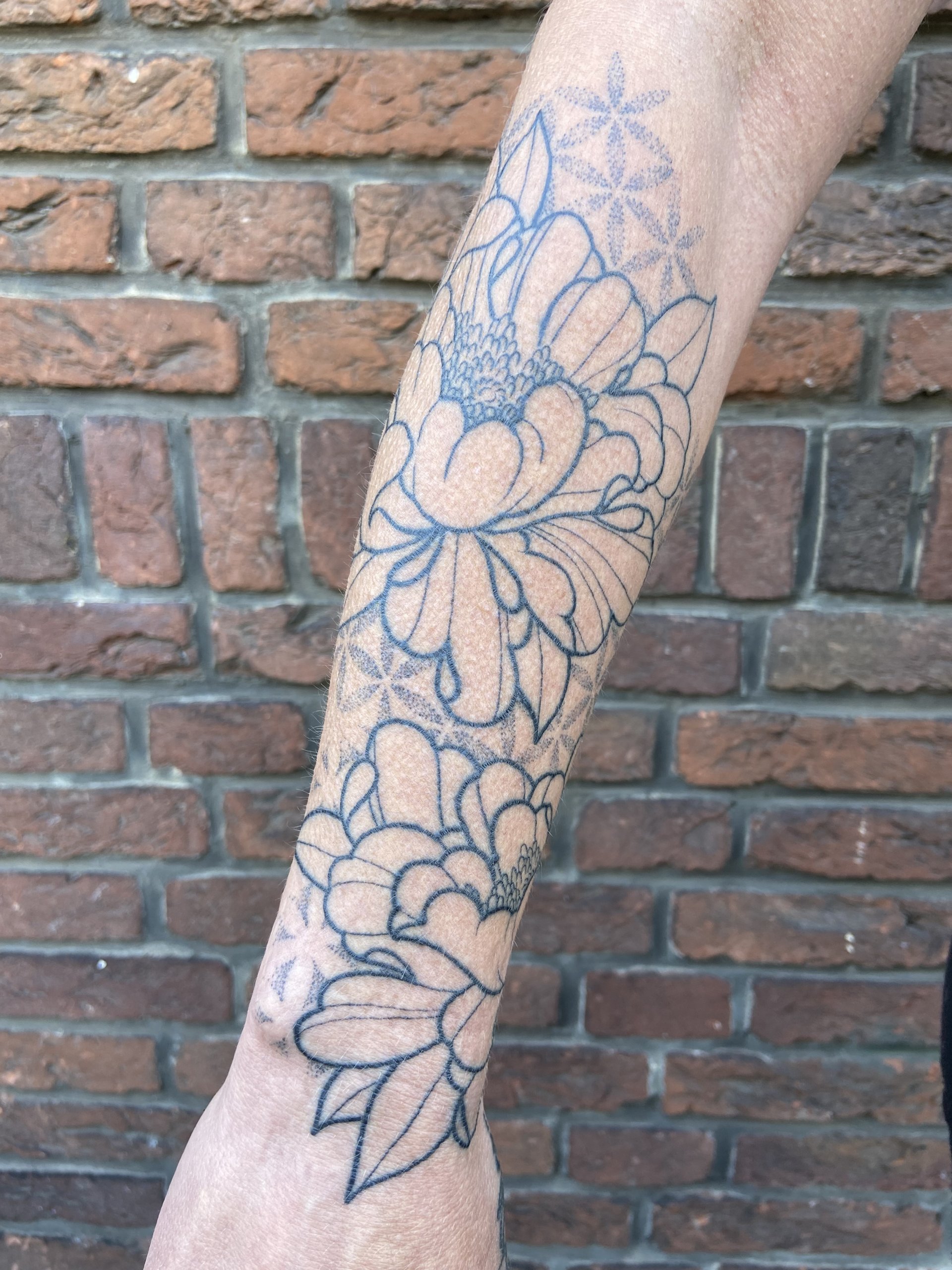 poisonous floral by Jason Maybruck TattooNOW